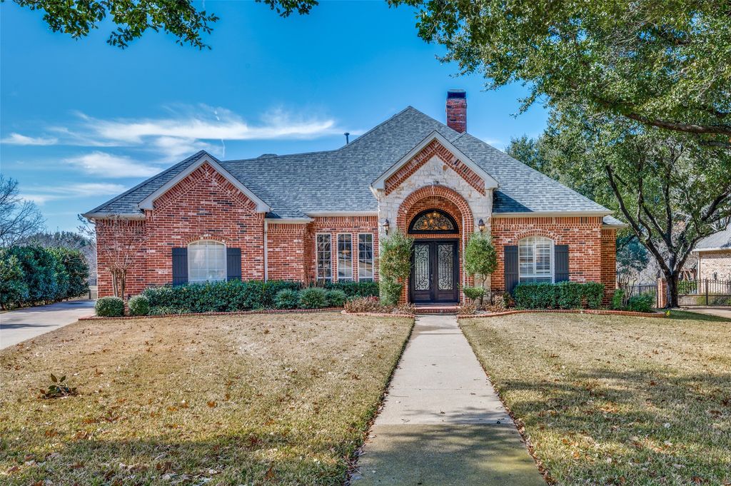4 Rushing Meadow Court, Dalworthington Gardens, TX 76016
