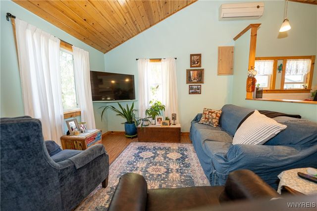 145 Arthur Avenue, Evans, NY 14006