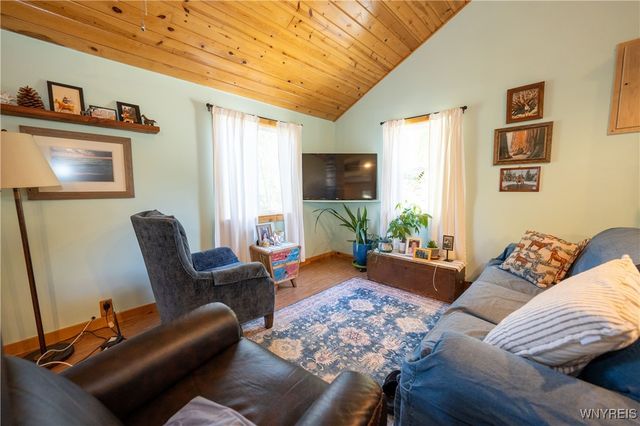 145 Arthur Avenue, Evans, NY 14006