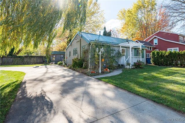 145 Arthur Avenue, Evans, NY 14006