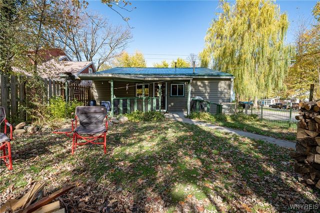 145 Arthur Avenue, Evans, NY 14006