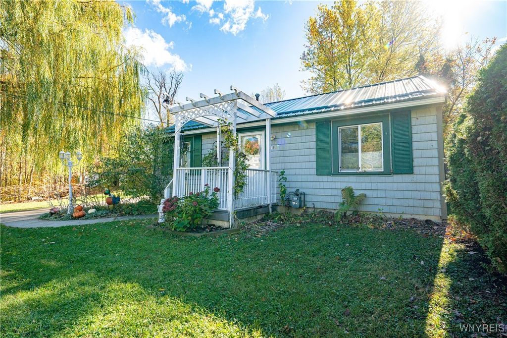 145 Arthur Avenue, Evans, NY 14006