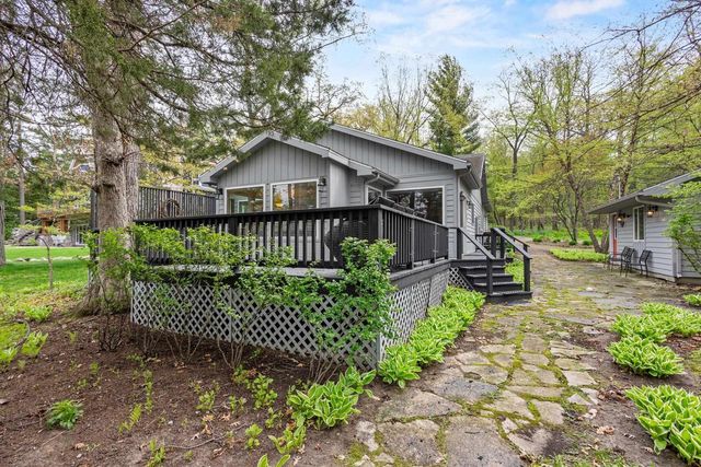 W1834 Sandstone Avenue, Green Lake, WI 54941