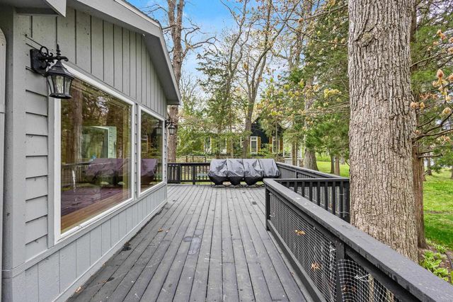 W1834 Sandstone Avenue, Green Lake, WI 54941