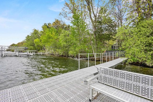 W1834 Sandstone Avenue, Green Lake, WI 54941
