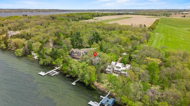 W1834 Sandstone Avenue, Green Lake, WI 54941