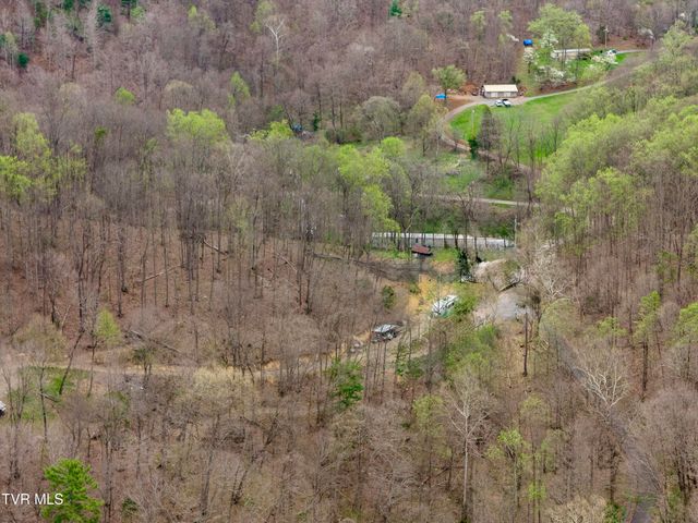 394 & 400 Bishop Hollow Road, Elizabethton, TN 37643
