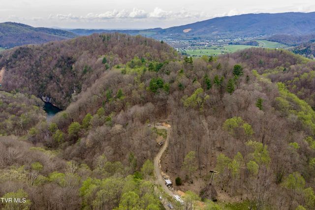 394 & 400 Bishop Hollow Road, Elizabethton, TN 37643