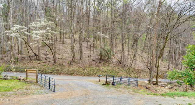 394 & 400 Bishop Hollow Road, Elizabethton, TN 37643