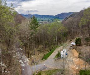 394 & 400 Bishop Hollow Road, Elizabethton, TN 37643