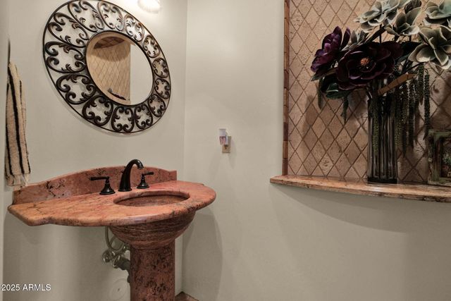 34023 N 2ND Lane, Phoenix, AZ 85085