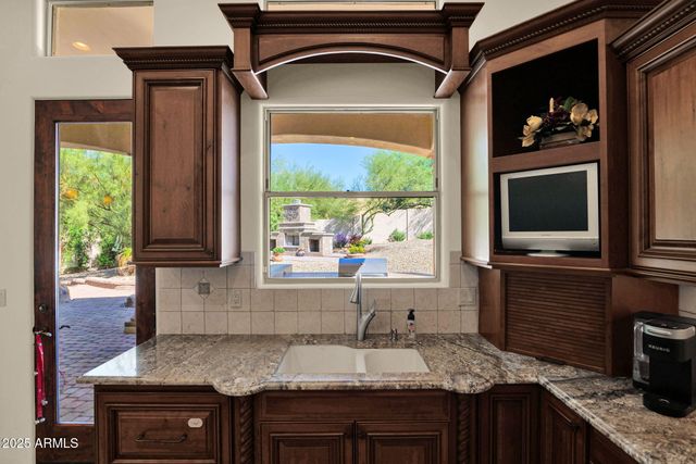 34023 N 2ND Lane, Phoenix, AZ 85085