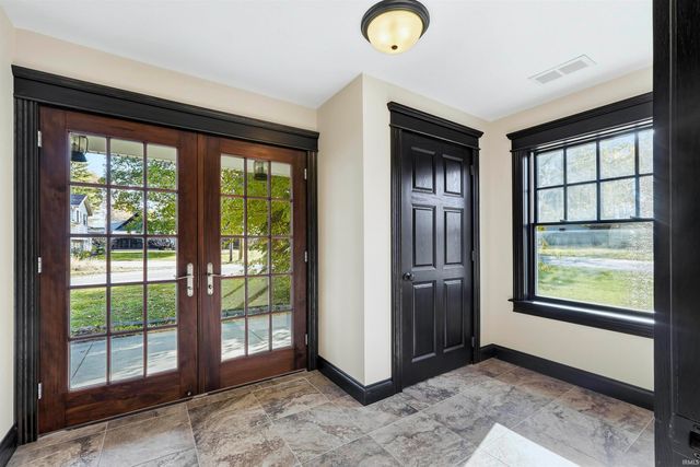 4160 W Shore Drive, Bremen, IN 46506