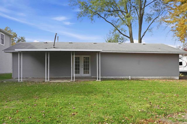 4160 W Shore Drive, Bremen, IN 46506