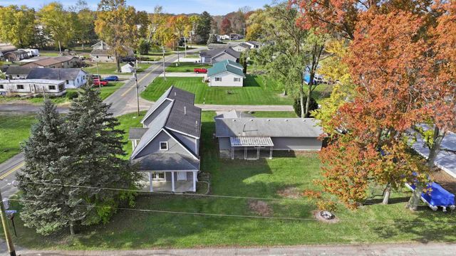 4160 W Shore Drive, Bremen, IN 46506