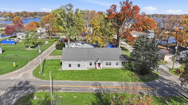 4160 W Shore Drive, Bremen, IN 46506