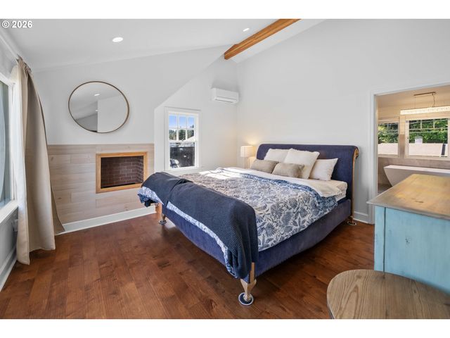 3232 SUNSET Blvd, Seaside, OR 97138