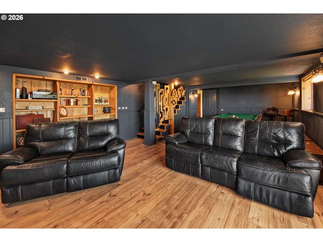 3232 SUNSET Blvd, Seaside, OR 97138