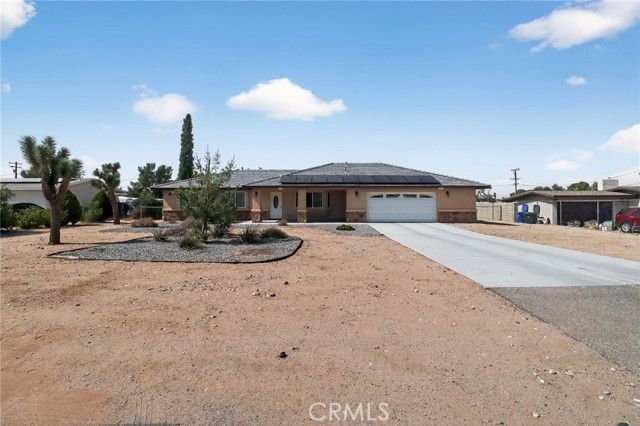 20726 Nisqually Road, Apple Valley, CA 92308