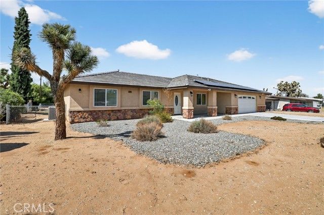 20726 Nisqually Road, Apple Valley, CA 92308