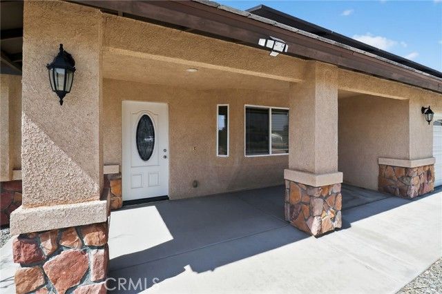 20726 Nisqually Road, Apple Valley, CA 92308