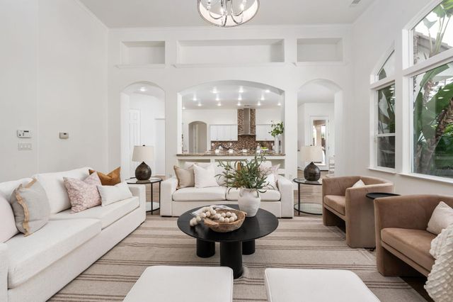 635 W Quincy Avenue, Clovis, CA 93619