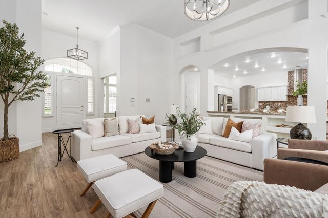 635 W Quincy Avenue, Clovis, CA 93619