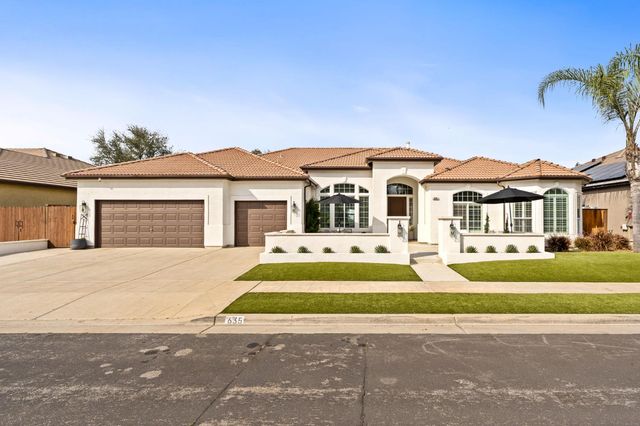 635 W Quincy Avenue, Clovis, CA 93619