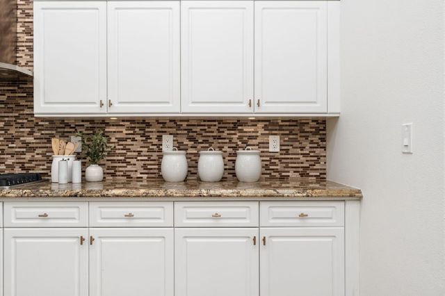 635 W Quincy Avenue, Clovis, CA 93619