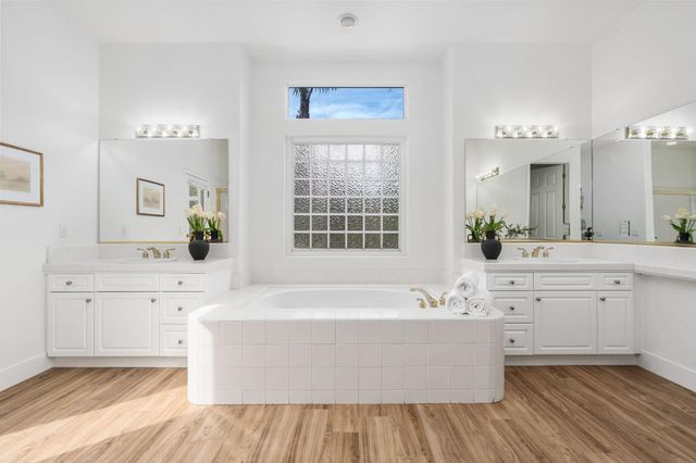 635 W Quincy Avenue, Clovis, CA 93619