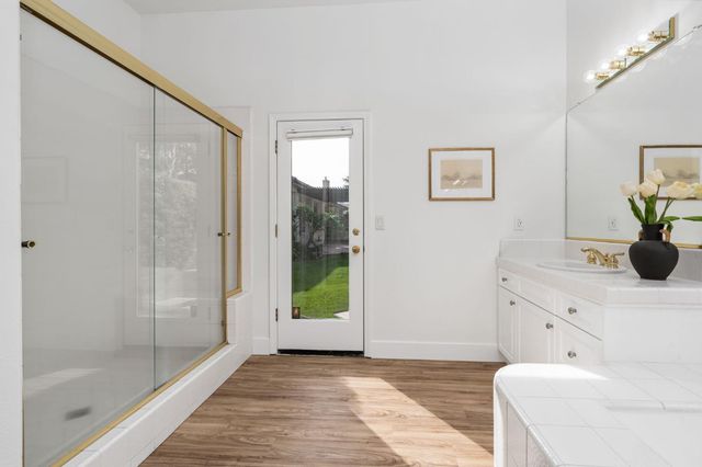 635 W Quincy Avenue, Clovis, CA 93619