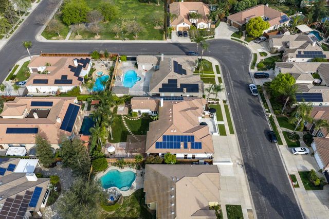 635 W Quincy Avenue, Clovis, CA 93619