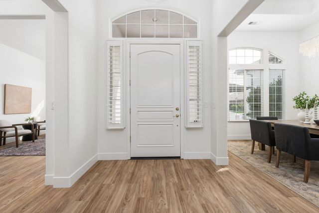 635 W Quincy Avenue, Clovis, CA 93619