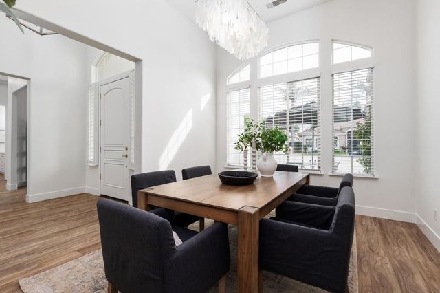 635 W Quincy Avenue, Clovis, CA 93619