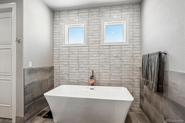 9315 E Sand Creek Road, Parker, CO 80138