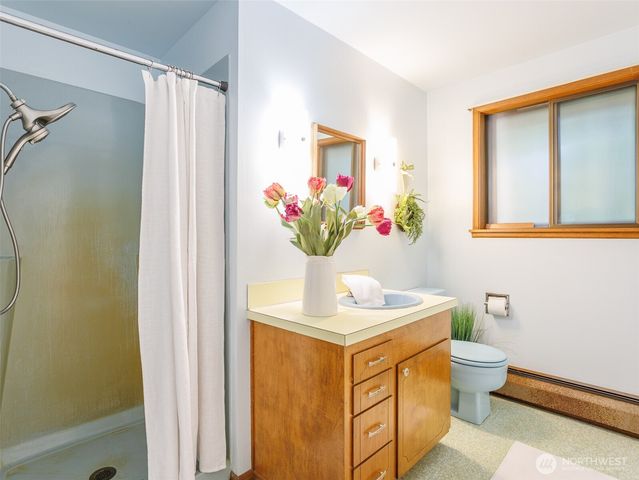 7813 Johnson Point Road NE, Olympia, WA 98516