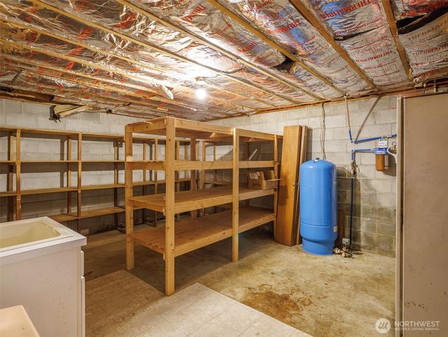 7813 Johnson Point Road NE, Olympia, WA 98516