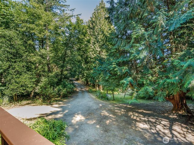 7813 Johnson Point Road NE, Olympia, WA 98516