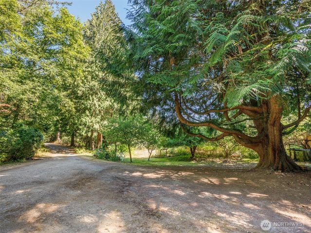 7813 Johnson Point Road NE, Olympia, WA 98516