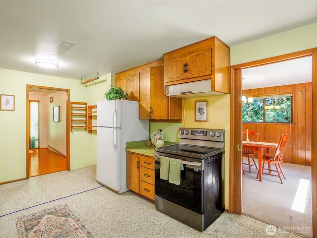 7813 Johnson Point Road NE, Olympia, WA 98516