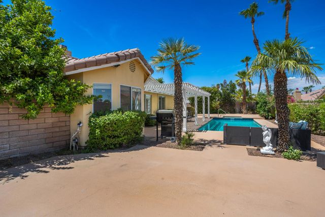 44210 Mariposa Court, La Quinta, CA 92253