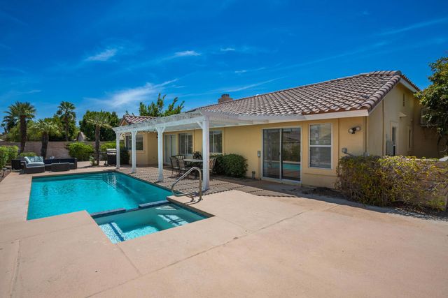 44210 Mariposa Court, La Quinta, CA 92253