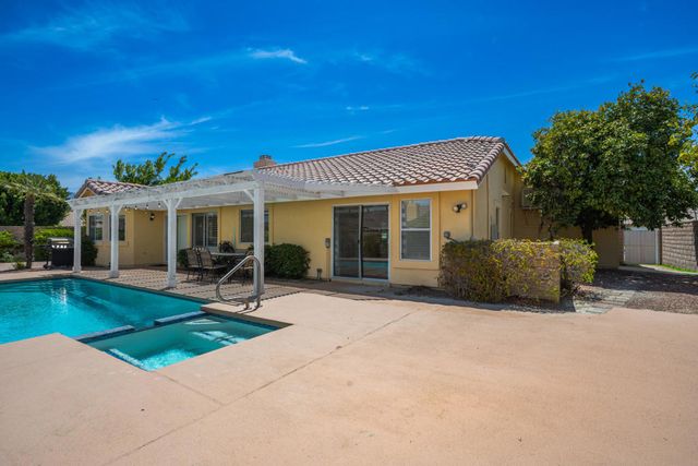 44210 Mariposa Court, La Quinta, CA 92253