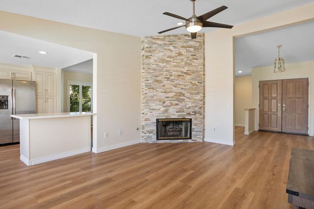 44210 Mariposa Court, La Quinta, CA 92253
