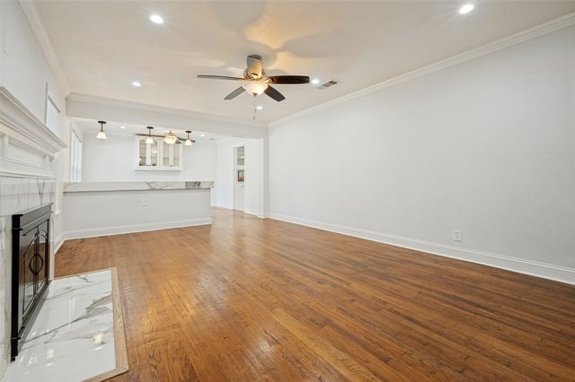2626 Crest Avenue, Dallas, TX 75216