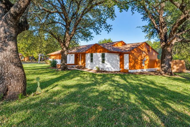 2626 Crest Avenue, Dallas, TX 75216