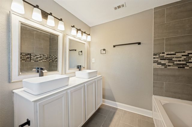 2626 Crest Avenue, Dallas, TX 75216