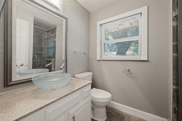 2626 Crest Avenue, Dallas, TX 75216