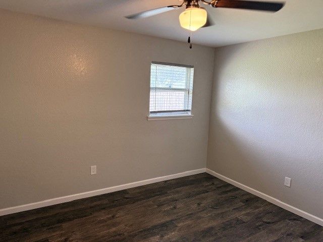 132 Crockett Lane, Hewitt, TX 76643