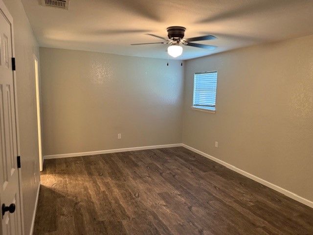 132 Crockett Lane, Hewitt, TX 76643